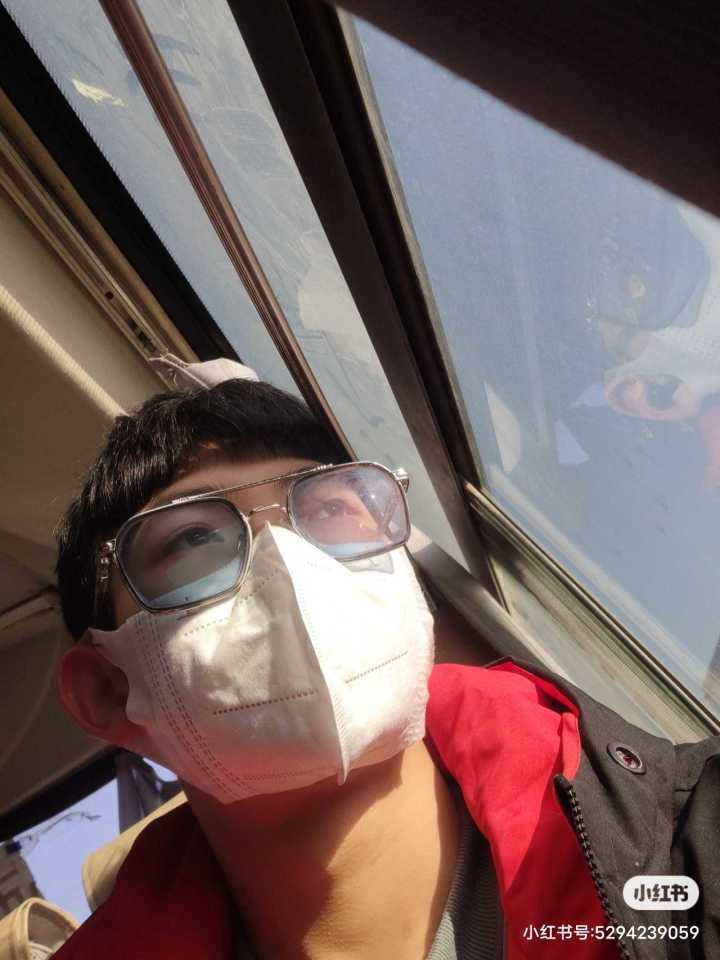 无聊中自恋一下截图