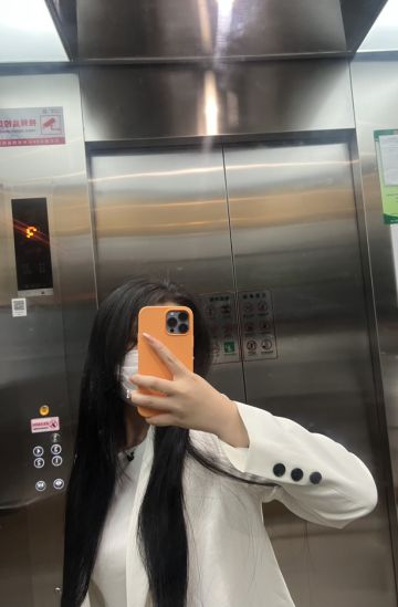 素颜朝天带个口罩 走天下😂