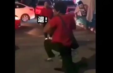 14层，爷拳无伤，有奶复活，秒过。。