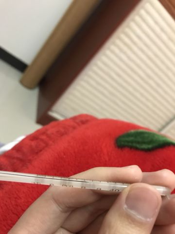 终究是中招了