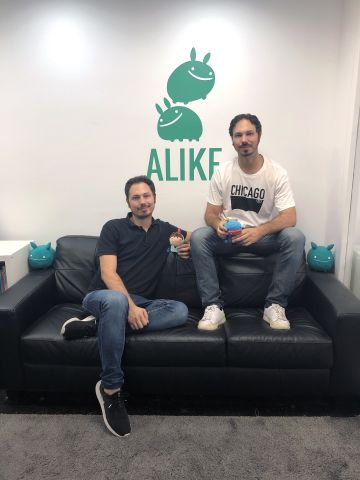 【幕后】两个人，双胞胎，鼓捣出的绚丽世界——《带你回家》爆照篇