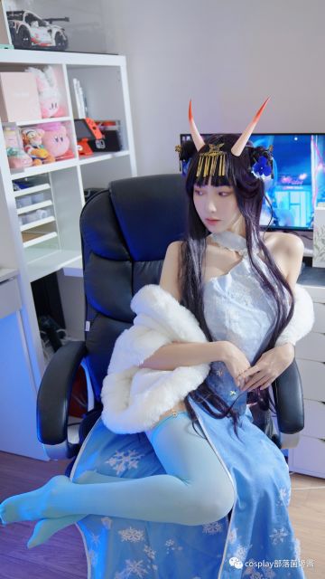 cos：碧蓝航线能代@白曳，悄咪偷跑2张