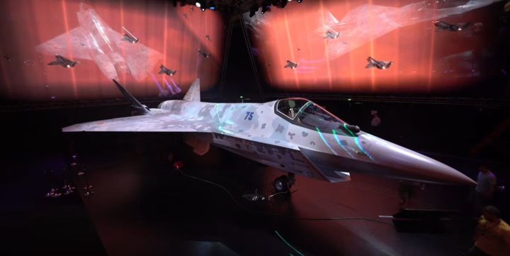 《现代空战3D》2021莫斯科航展活动 ※ 苏飞超薄新五代机预告截图