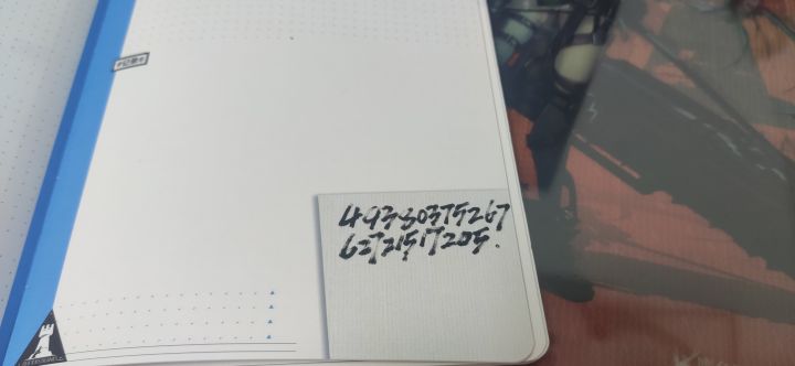 翻到很久之前的方舟周边突然发现谜语截图