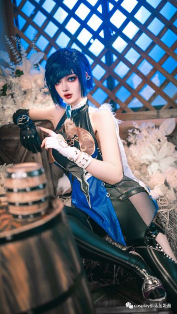 cos：原神夜兰cos正片@阿洛洛洛大魔王，纤细身材中带着英气