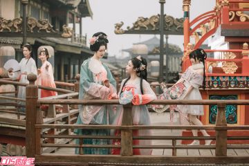 【COS偶像季】华裳初上，荣耀传承——十三余联名汉服