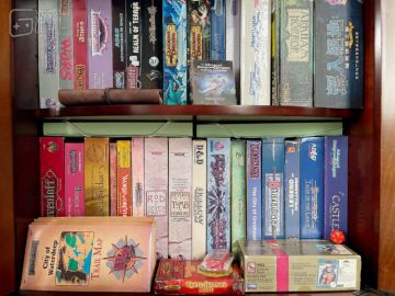 用25年，我收藏了1000件《龙与地下城》藏品