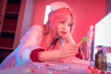 #角虫的腿部挂件# 艾露比语：暴力医生上线了（源：Twi@kuroneko309252）