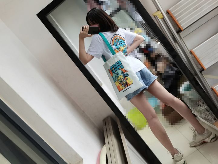 免费人型自走广告牌截图