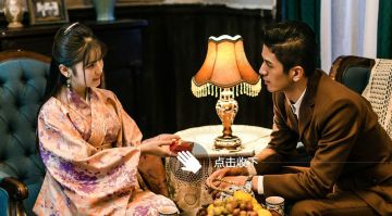 除了《隐形守护者》，我们还能在手机上玩到哪些互动式电影游戏？