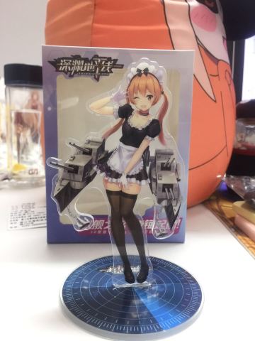 圣诞贺图丨小夕张把自己打包成了圣诞礼物，要送给指挥官……