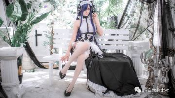 cos：碧蓝航线魔女仆奥古斯特cos正片@奶狮