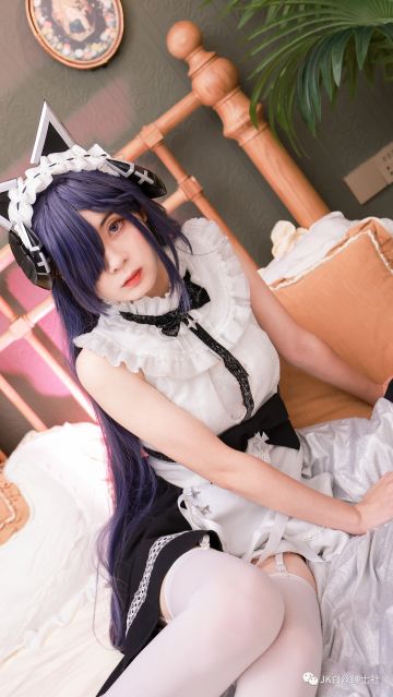 cos：碧蓝航线奥古斯特cos正片@花狸，懵懂双眸