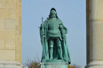 技能解析丨稳定减益降低属性，控制队专属技能——白骑士进军