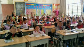 云南山区发来了8个暖心的照片，快进来看看吧！