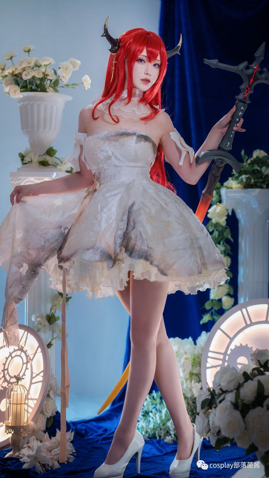 cos：明日方舟Wcos正片@鬼舞，超美的白礼服截图