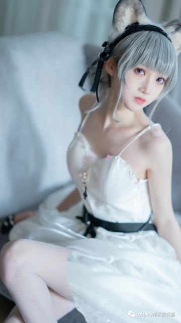 cos：明日方舟林雨霞芭蕾cos正片@七米，沐浴在晚霞中的舞者