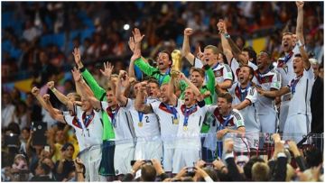 女友痴迷《足球经理2018》背后真相如何？