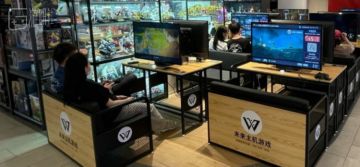 我在没有店员的共享主机店待了一天