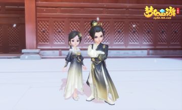 金缃裁衣，情思作缕，全新锦衣拿捏夏日浪漫！