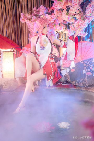 薄樱初绽时 幸得识卿桃花面