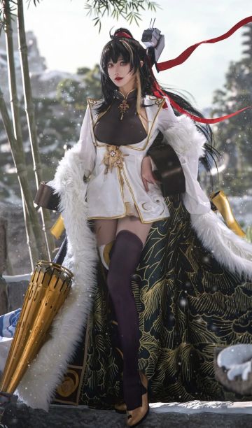 cos：碧蓝航线滨江，柔美身姿中的英姿飒爽