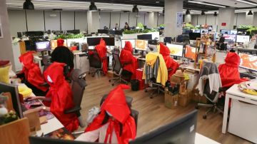 西山居内惊现奇异人士|到底咋回事儿啊！！！