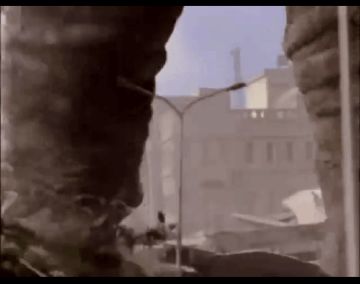 怪兽图鉴 | 危险警报再度拉响！古代怪兽哥莫拉加入地球入侵阵营！