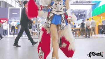 人类高质量美女COS哪里找？尽在风起三国！