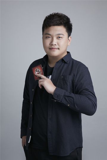 知名狼人杀主播饮料 出席《狼人杀官方》首席体验官