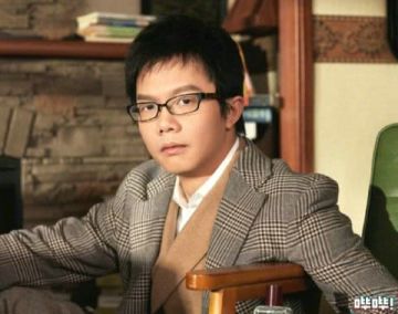 【他，就是江南】他高中当了3年游戏宅，却考上北大化学系！最后成中国最赚钱作家