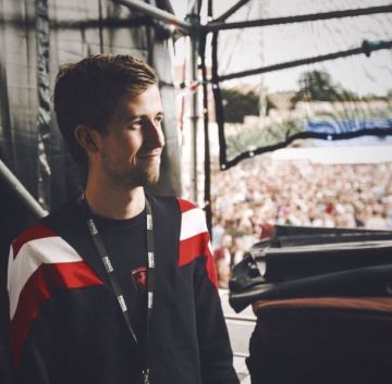 教大家如何快速识别●●版