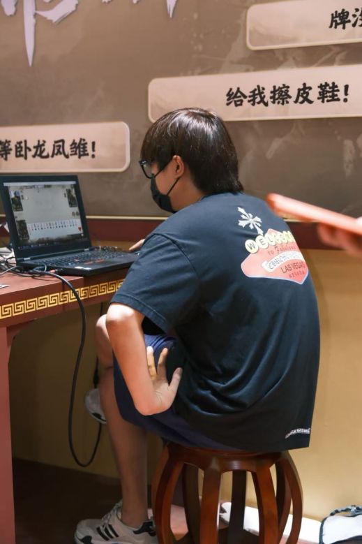 想玩不一样的牌局套路,试试五五开参与制作的三国斗地主截图