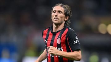 FC卡面故事 | 完成首秀，助队取胜！纪录粉碎者莫德里奇（上）