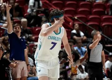 【体坛速报0721】夏联落幕！克尼普尔荣膺夏联FMVP