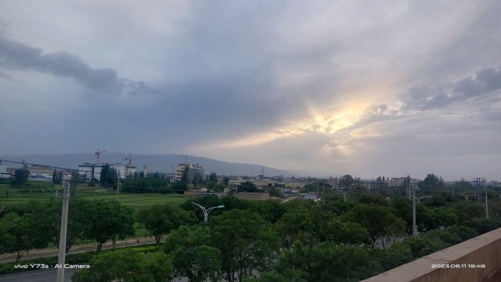 今天重新下载,重返巅峰,哈哈哈,兄弟们王者峡谷见,我来了截图