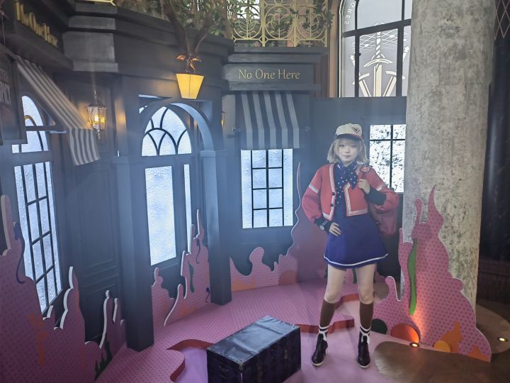 重返未来1周年相中展映截图