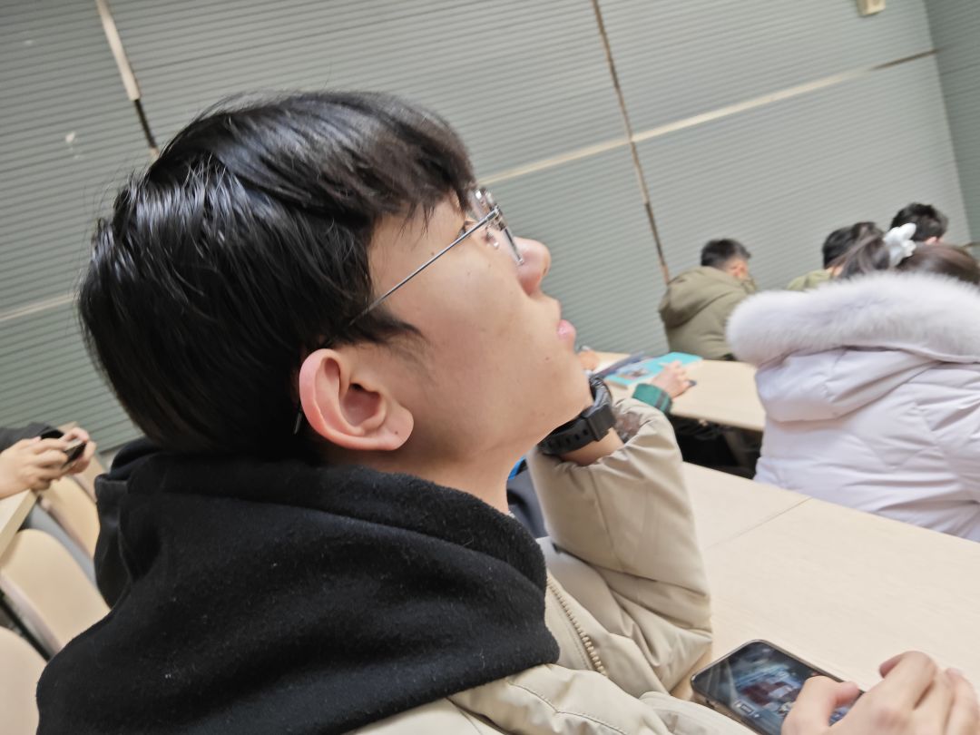今天是军事理论哦 3
