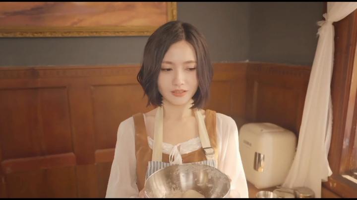 累到emo？宫柔喊你吃松饼，治愈值拉满！截图
