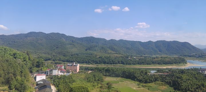 去景德镇考察瓷器了,大家有喜欢的瓷器吗截图