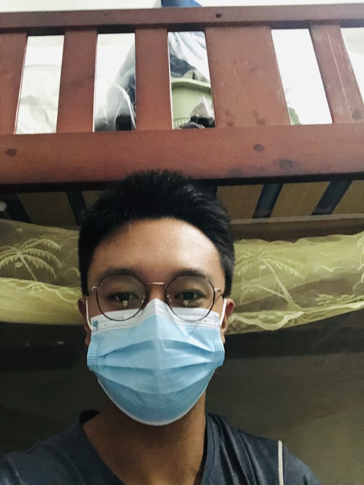 口罩戴起来像是高冷男神的样子截图