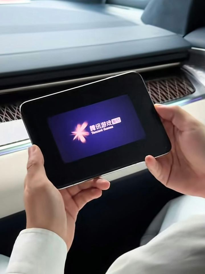【快讯】iPhone Duo玩王者现大黑边客服回应截图