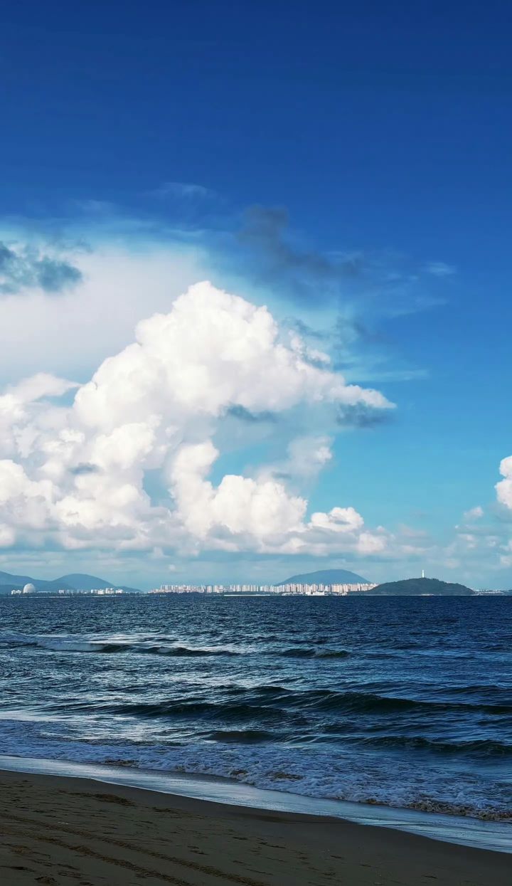 我想跟艾冻冻一起去三亚看海截图