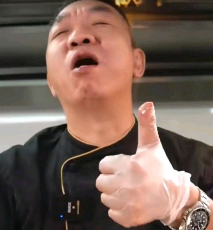 给想玩的人推荐一个翻译器，挺好用的截图
