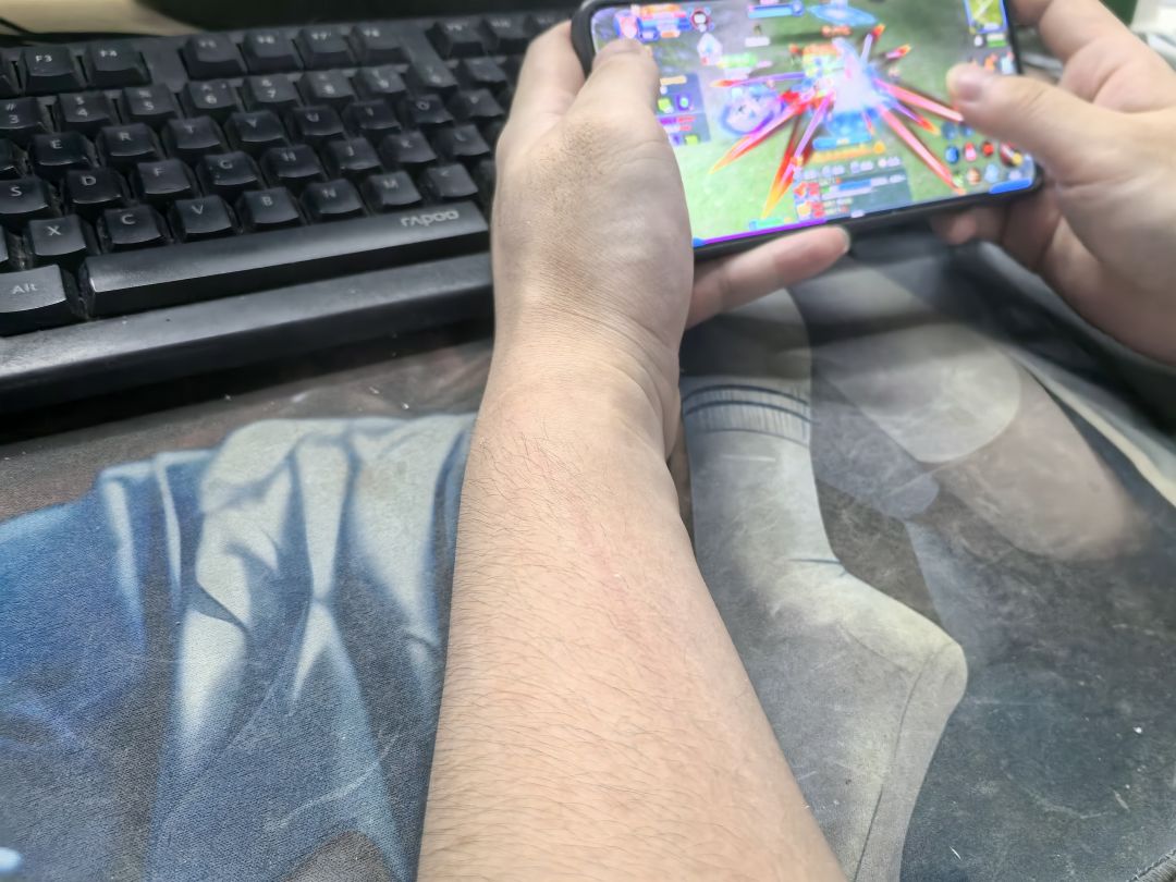 手机玩武林外传十年之约手游就是方便! 2