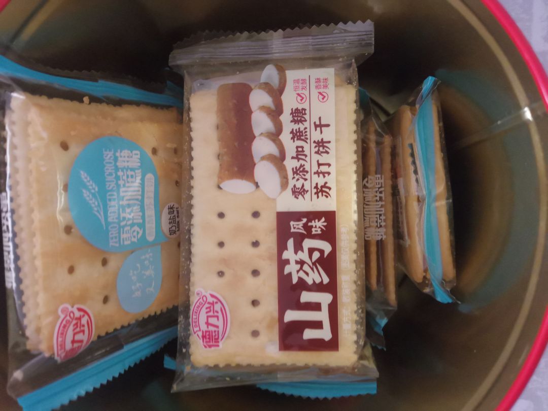 蜗蜗最爱吃的苏打饼干 1