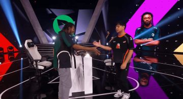 EWC 电竞世界杯《街霸 6》：中国选手 “小孩” 残血逆转创经典