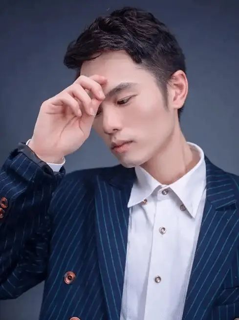 《英雄联盟》知名主播不幸确诊尿毒症!截图