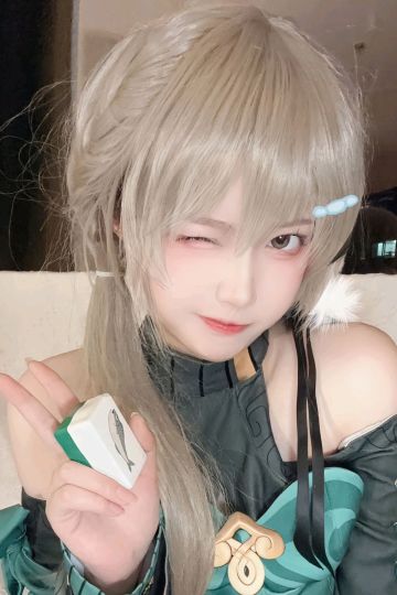 上班摸鱼中~🐟