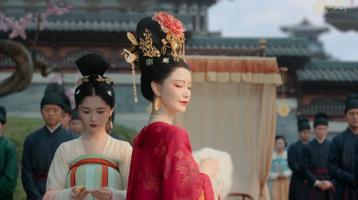 贵妃一个眼神就把人吓死了截图
